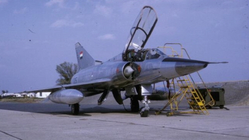 French two-seater Mirage IIIBE aircraft with Libyan markings.