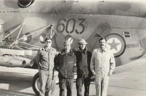 Soviet trainers in front of the 3rd squadron of the 393rd Training Air Regiment and the 380th Afghan Helicopter Squadron’s Mi-8T helicopters at Dehdadi airport in the early eighties.