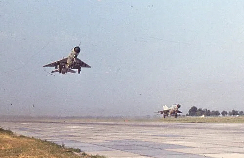 Kant MiG-21 foreign pilots training