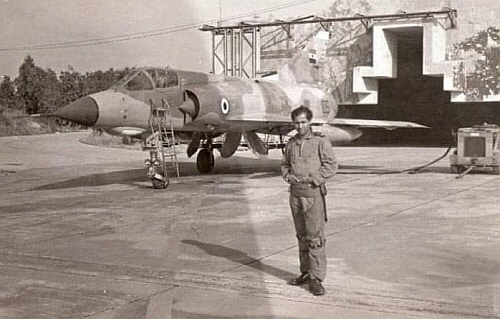 Libyan Dassault Mirage 5DE in front of the typical north-african aircraft shelter at Mitiga Air Base