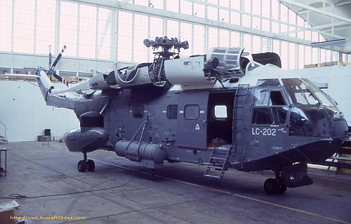 Libyan 1345th Squadron s A rospatiale SA 321GM Super Frelon SAR helicopter with Omera ORB-32WAS radar. Photo: AircraftSlides Libyan 1345th Squadron s A rospatiale SA 321GM Super Frelon SAR helicopter with Omera ORB-32WAS radar. Photo: AircraftSlides