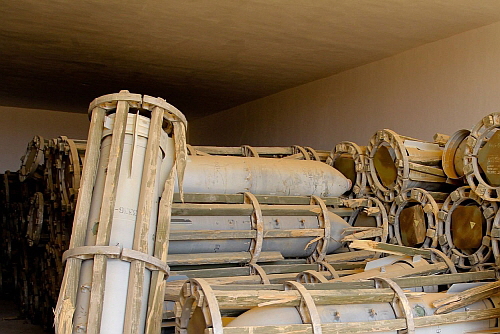 Libyan Su-24 weapons OFAB-500ShN parachute-retarded bomb  Photos: Philippe Desmazes
