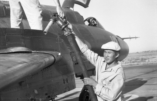 Soviet Su-17M3 Fitter-H bomber crew in Turkestan Military District