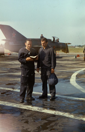 Soviet Air Force of the Southern Group of Forces's pilots at  at Hungary Tkl airport