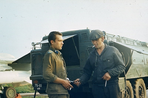 Soviet Tactical Air Force's 7th Bomber Air Regiment, Starokonstaninov ground crew 