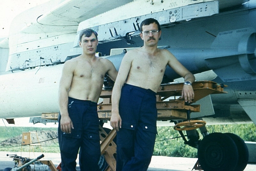 Soviet Tactical Air Force's 7th Bomber Air Regiment, Starokonstaninov ground crew front of his Su-24M Fencer-D