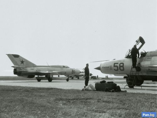 The Odessa Military District's 119th Fighter Air Division deployed with MiG-21PFM/PF Fisbed-F/D tactical fighter in Bulgaria, Dobroslavtzi airport in 1970. Source: Source: pan.bg Retrospotters
