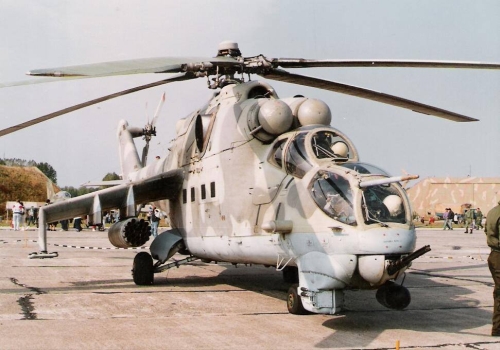 Hungarian Air Force 87th Combat Helicopter Brigade  Mi-24V Hind-E combat helicoptern in Ppa AB 1990. Photo: Simon Lszl