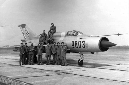 Early Hungarian MiG-21MF at Ppa