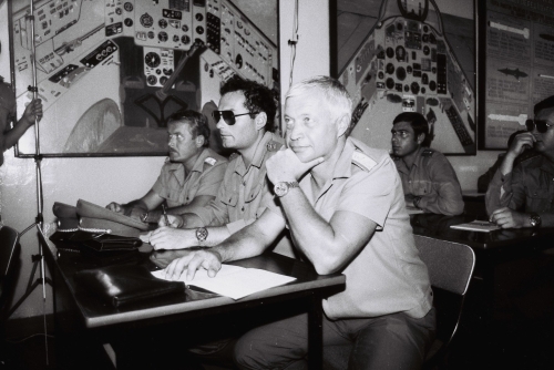 Hungarian pilots at Privolzhskiy, Astrakhan airport on the STRELBA-85 exercise in 1985