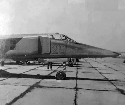 Right: Algerian pilot in MiG-23BN Flogger-H at Lugovaya airport in USSR in 1977